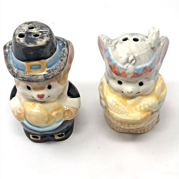 Enesco Thanksgiving Pilgrim & Indian Mouse Salt & Pepper Shakers w/Box VTG 80s - Picture 9 of 11